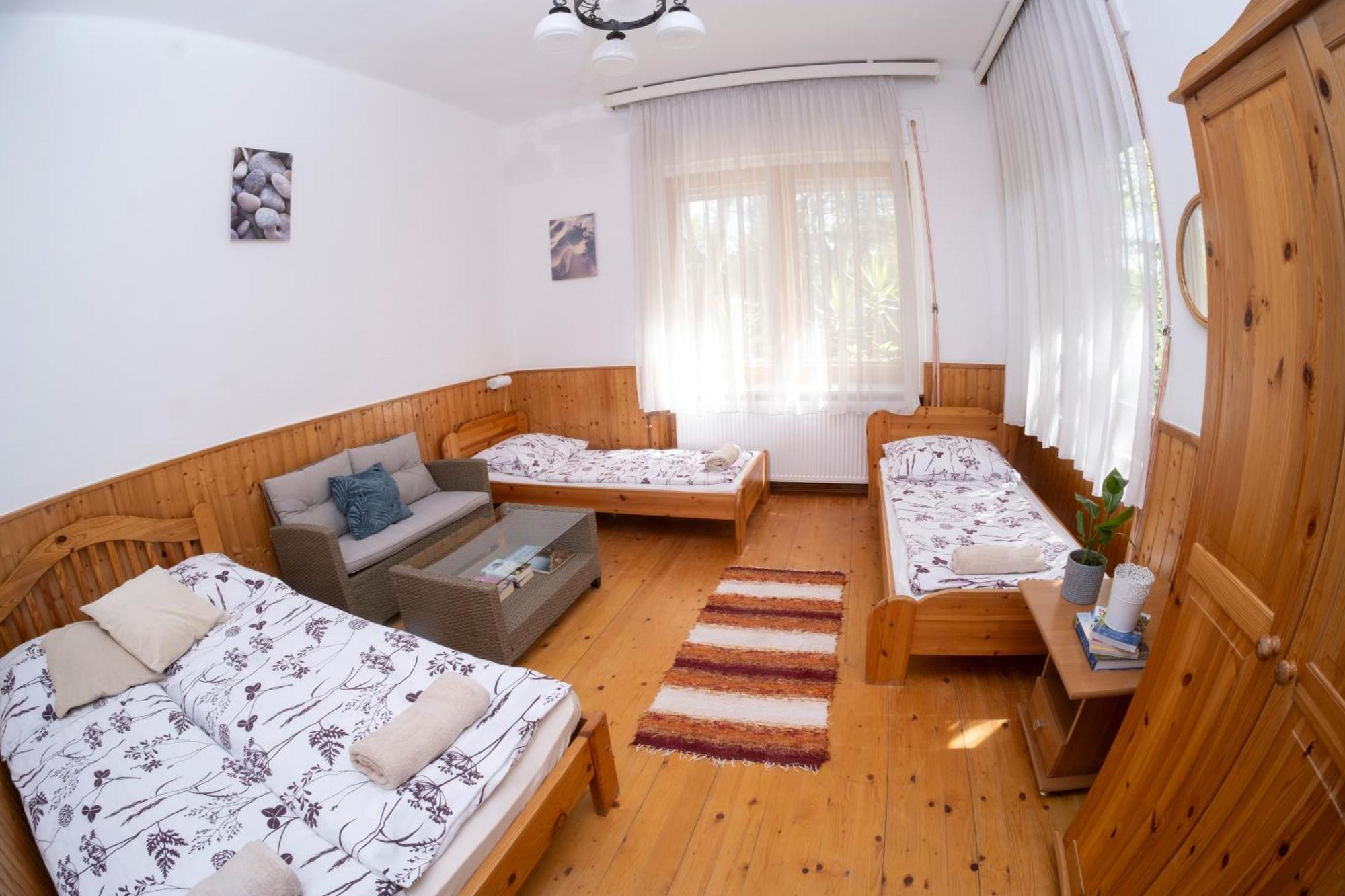 שיופוק Vicze Apartmanhaz מראה חיצוני תמונה